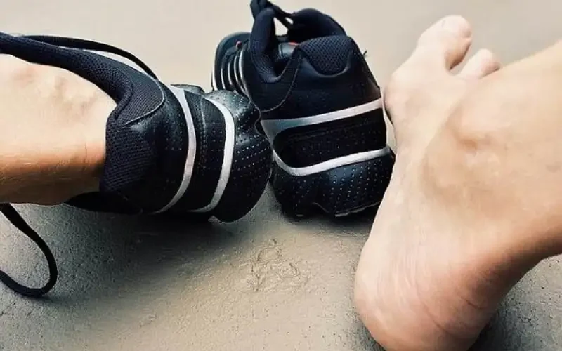 علت ایجاد میخچه پا چیست؟