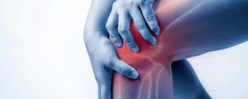 دلایل اصلی انحراف زانو