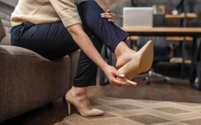 پیشگیری از میخچه با کفش مناسب