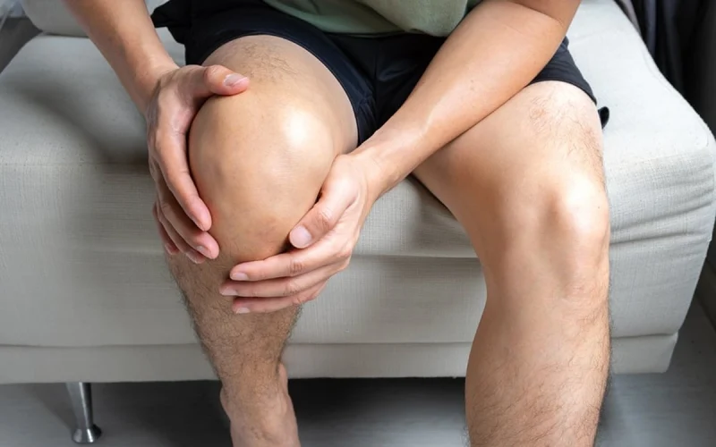 تاثیر کف پای صاف بر درد زانو