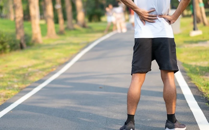 نحوه صحیح راه رفتن برای دیسک کمر